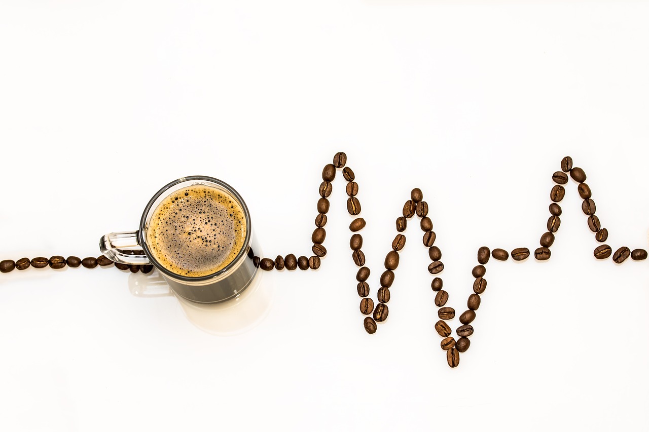 Bere caffè può aumentare il rischio di soffrire di ipertensione (pressione alta) ?